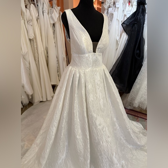 Dorothy- Rings Collection - Picture 2 of 6